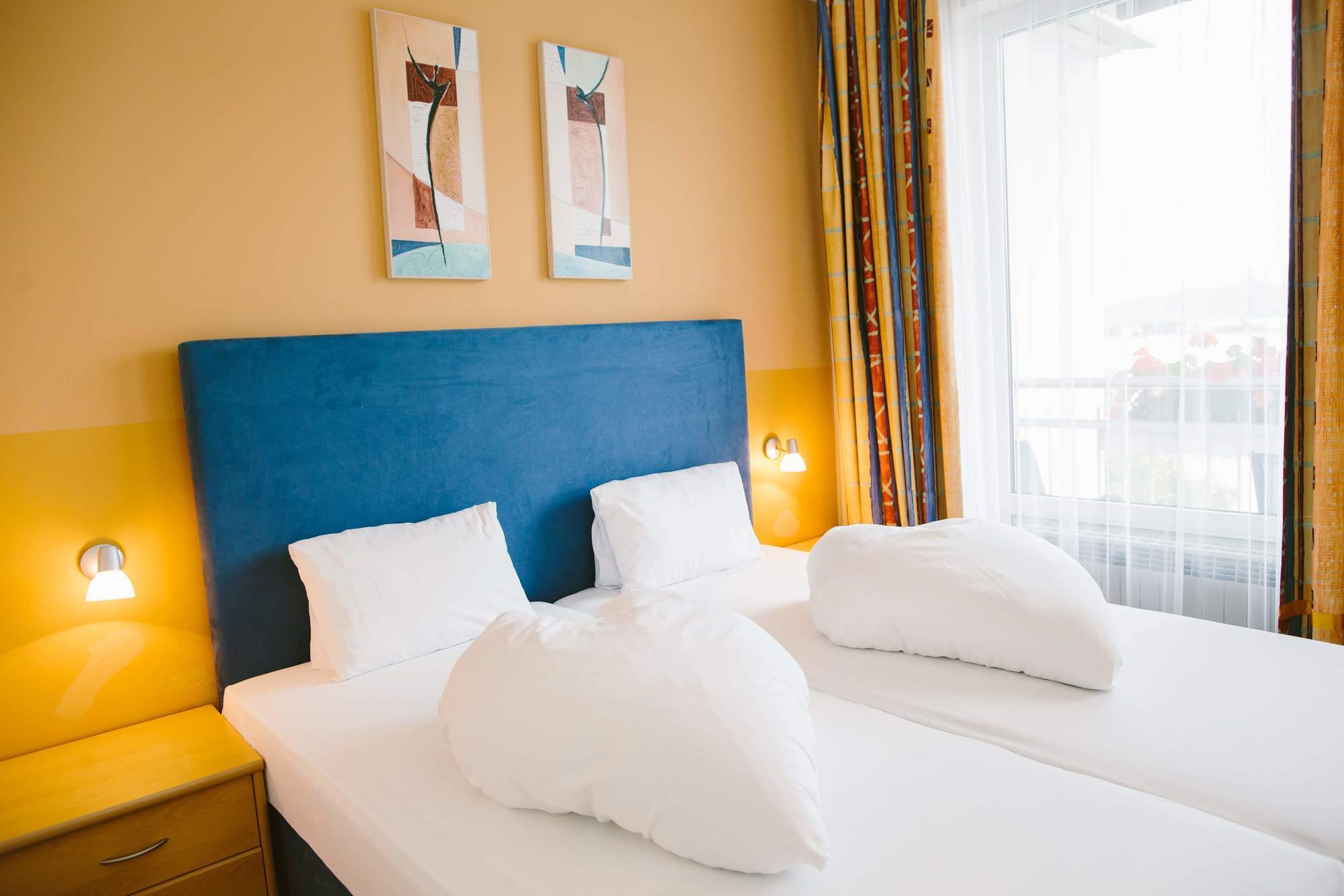 Ferienhotel Woerthersee เพิร์ทชาค อัม เวิร์ทเทอร์ซี ภายนอก รูปภาพ